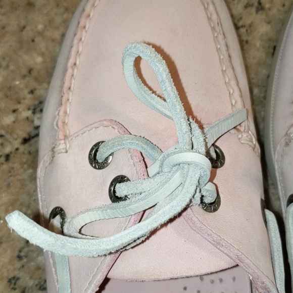 EUC L.L. Bean Pale Pink Leather Boat Shoes 7.5 - Picture 10 of 11